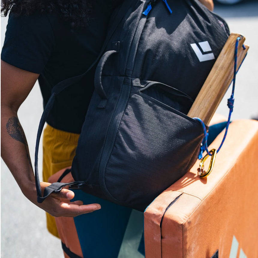 Black DiamondBlack Diamond Capsule 20 Bouldering BagOutdoor Action