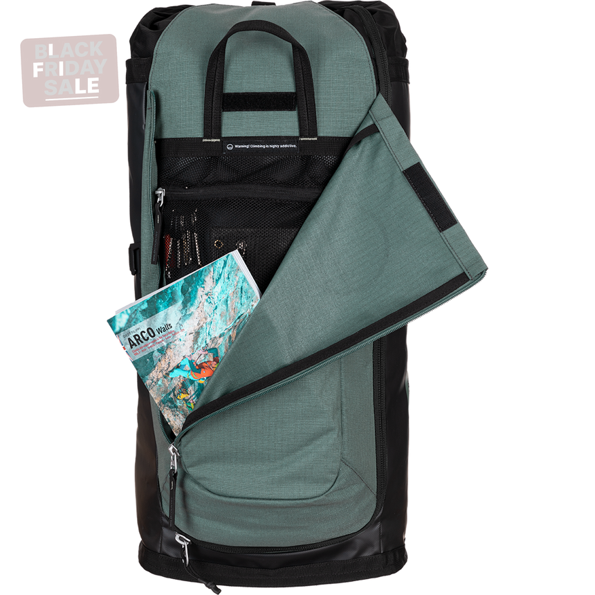 Wild Country Climbing Crag Hauler 40 Backpack Outdoor Action Black/Marsh - Generous compartment