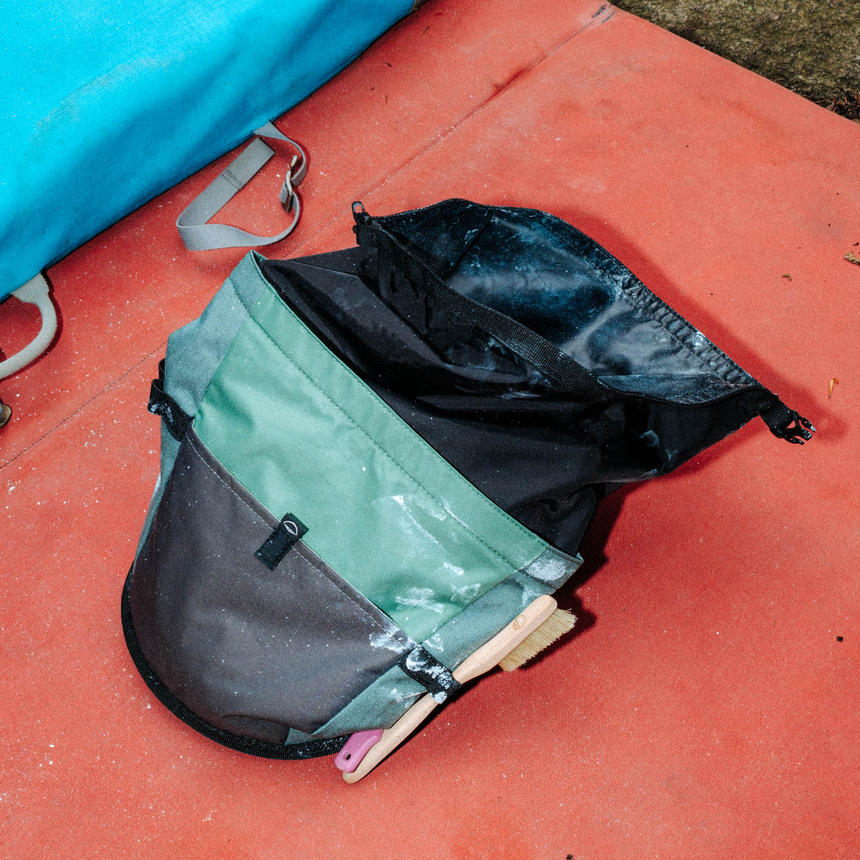 Wild Country Climbing Sequence Chalk Bucket Outdoor Action Green Ivy/Marsh/Onyx - Product In Use