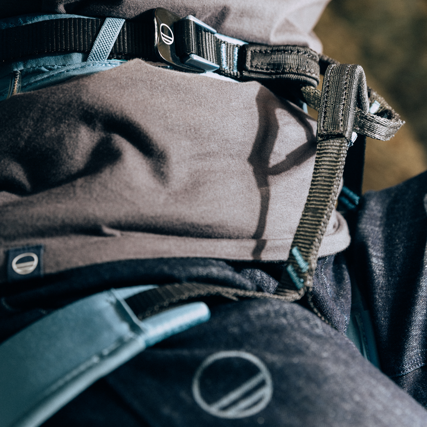 Wild Country Climbing Flow 2.0 Women's Harness Outdoor Action Deepwater/Petrol - Product In Use