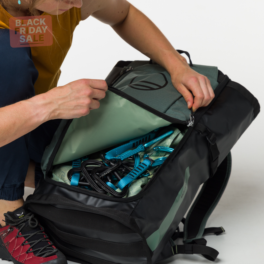 Wild Country Climbing Crag Hauler 40 Backpack Outdoor Action Black/Marsh - Dual-density back panel