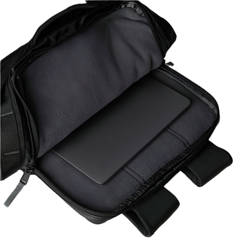 The North FaceThe North Face Base Camp Voyager DaypackOutdoor Action