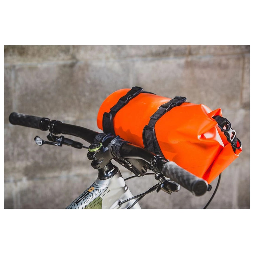 Aeroe Spider Handlebar Cradle Outdoor Action