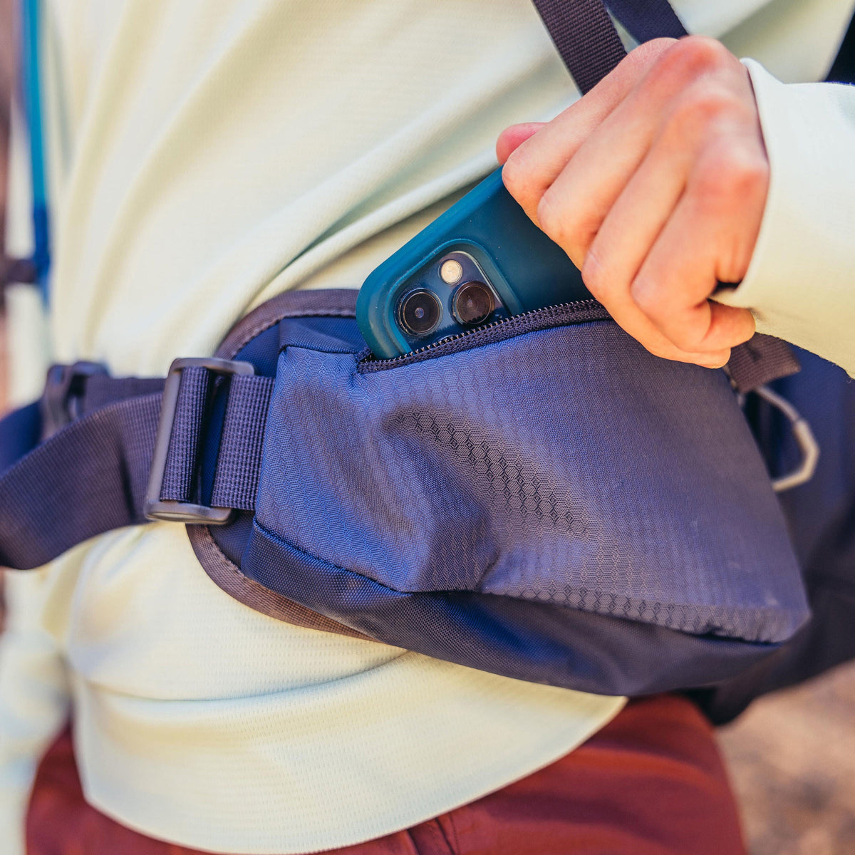 Gregory Jade LT 24L Women's Hiking Backpack in Midnight Navy - Hipbelt Pocket Detail