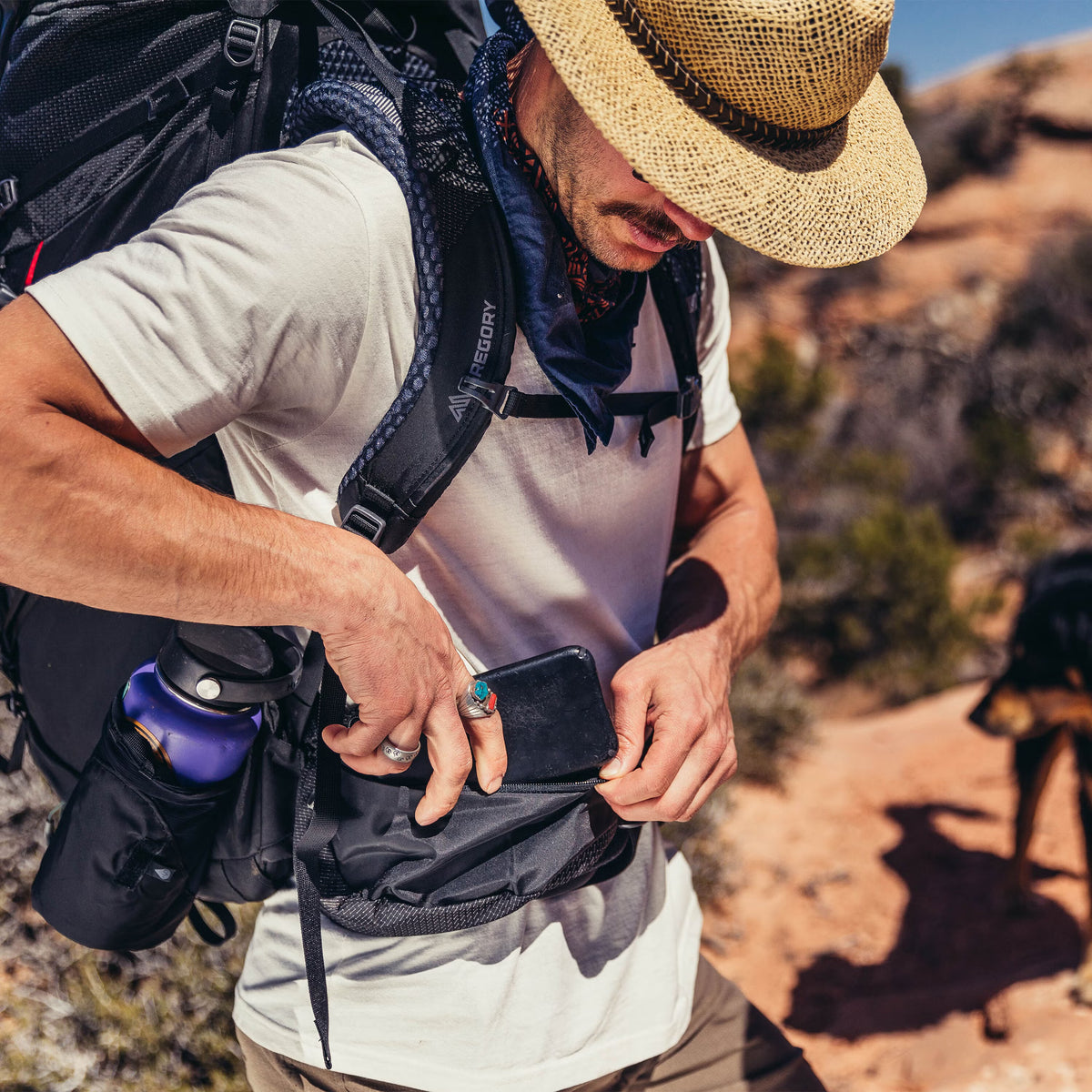 Gregory Baltoro 100 Pro RC Oversized Hipbelt Pocket - ample space for mobile phone and trail essentials