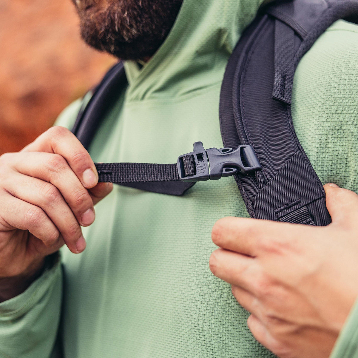 Gregory Stout 45 Sternum Strap with integrated safety whistle for hiking safety