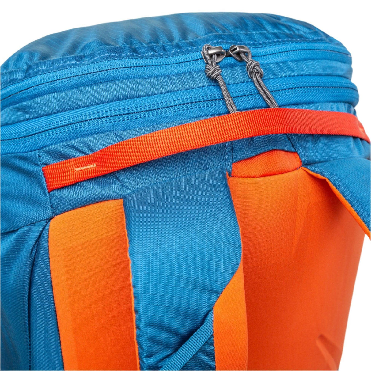 Mountain Equipment Wallpack 20 Backpack in Alto Blue - Zip Detail