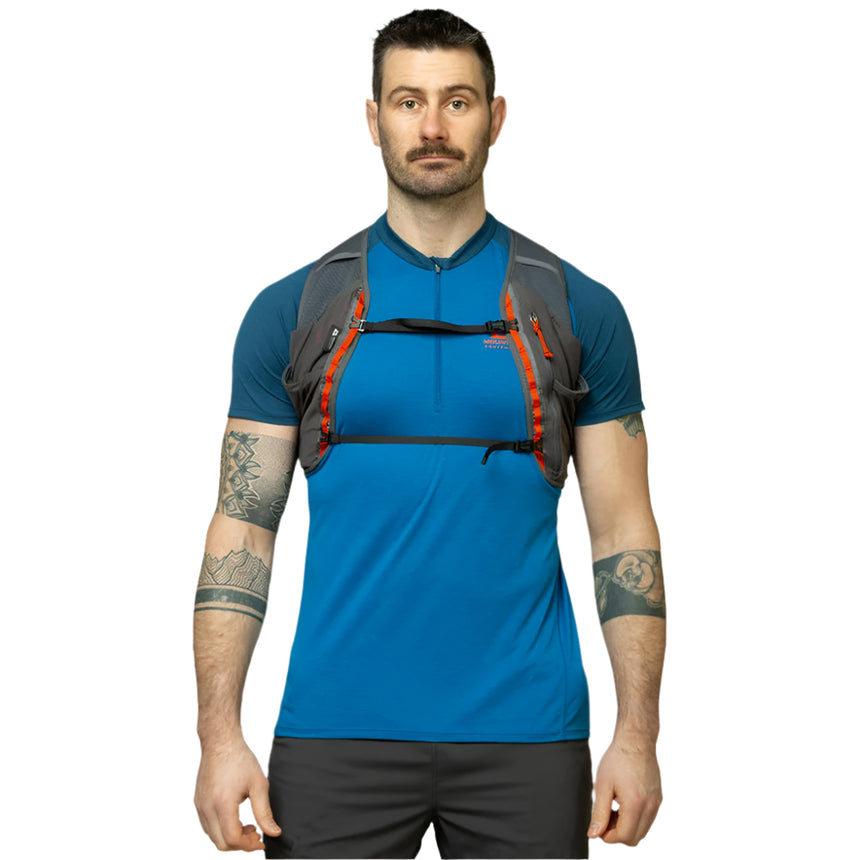 Mountain Equipment Tupilak 20 Vest Pack Outdoor Action Magma- Vest-style harness
