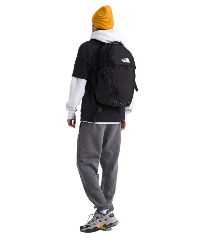 The North FaceThe North Face Recon BackpackOutdoor Action