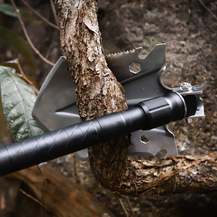 Nextool Multi Functional Shovel Large in Use - Perfect for Wild Terrains, Breakdowns and Building Fires