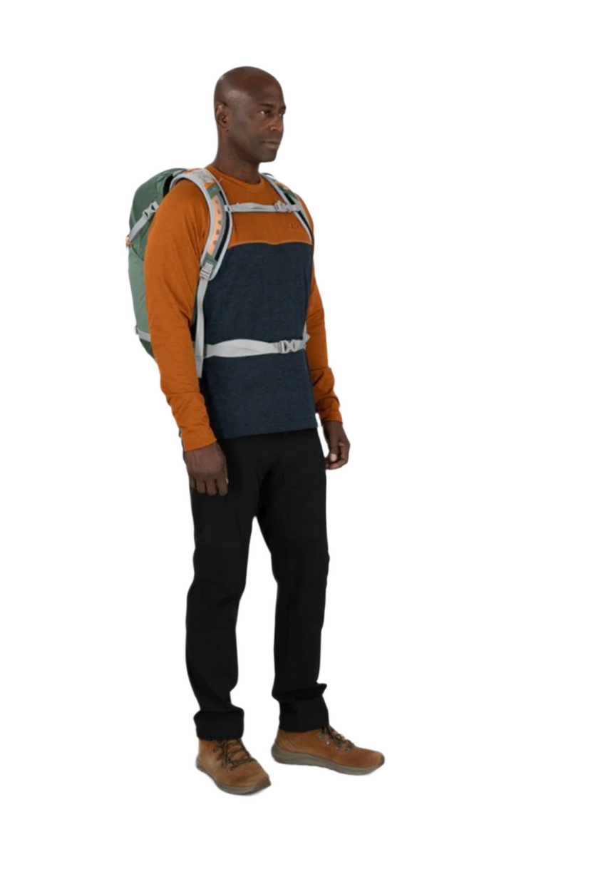 OspreyOsprey Hikelite 26 BackpackOutdoor Action