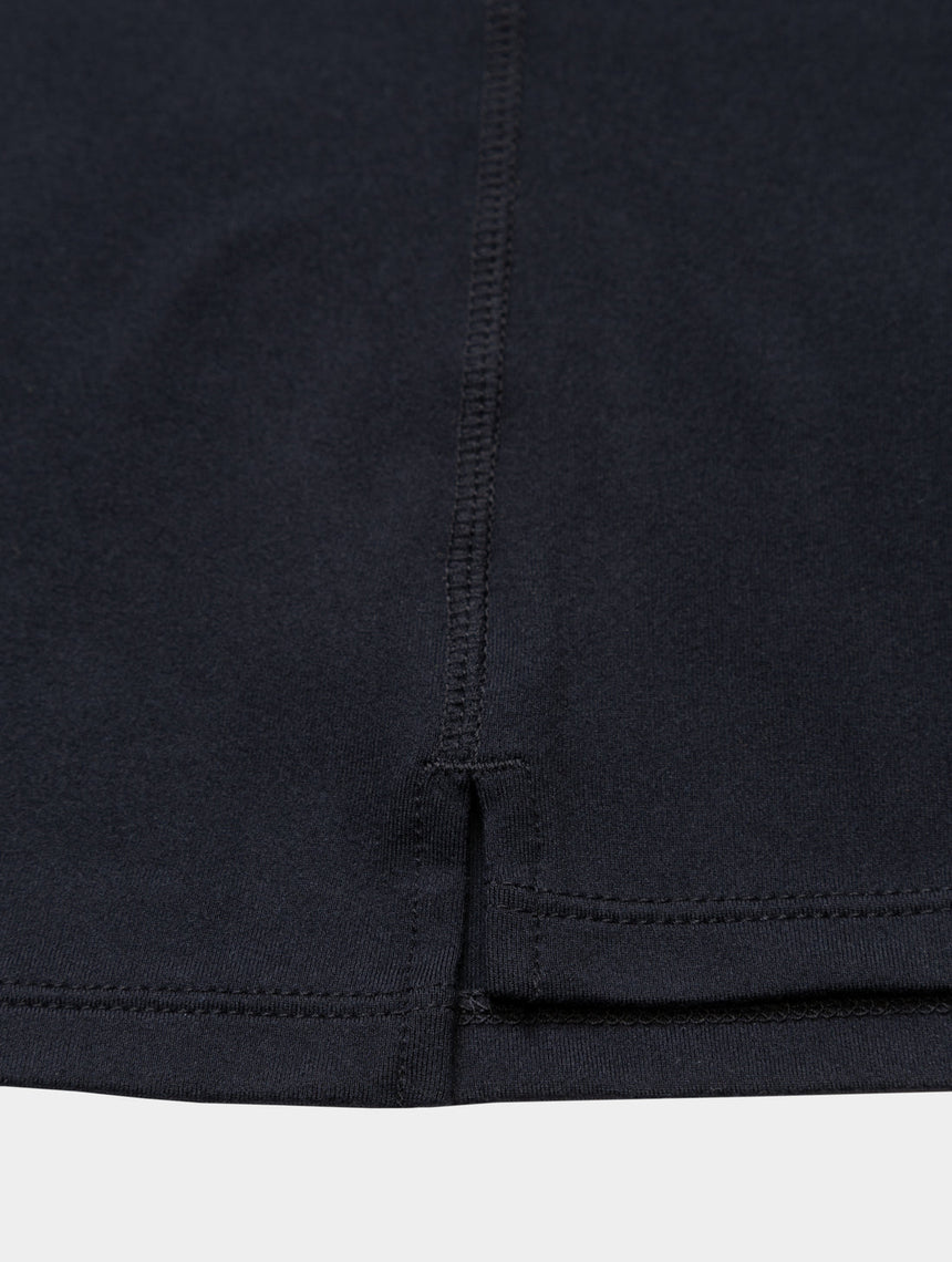 Ronhill Men's Core Thermal 1/2 Zip in Black/Bright White - hem detail