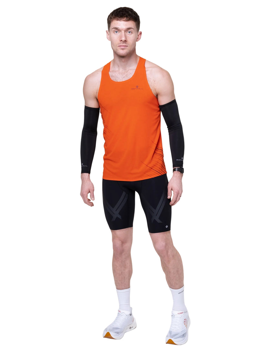 Ronhill Men's Tech Race Half Tight in All Black - detail, 2