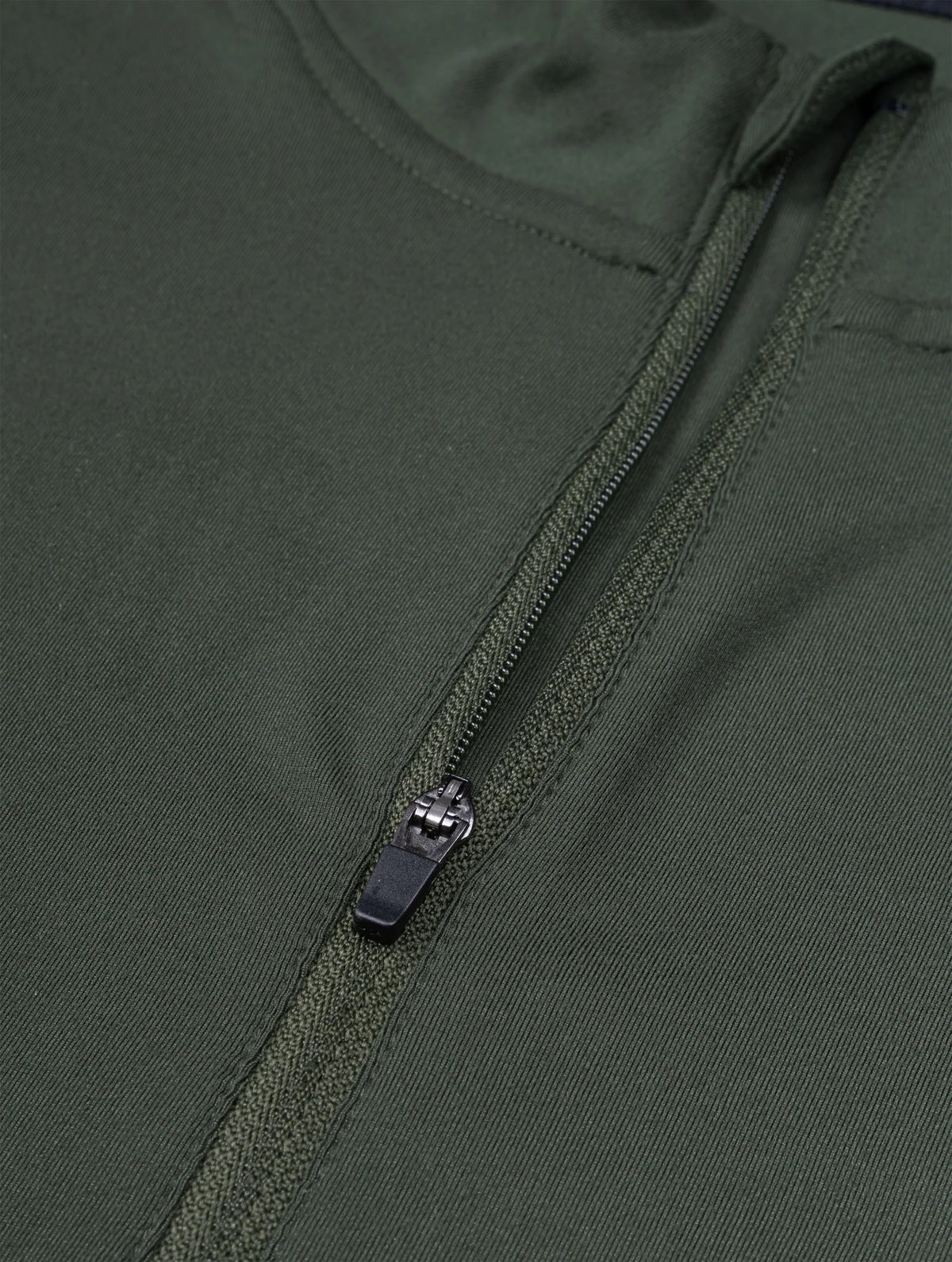 Ronhill Men's Tech Reflect 1/2 Zip in Kelp/Reflect - Detail Chest Logo