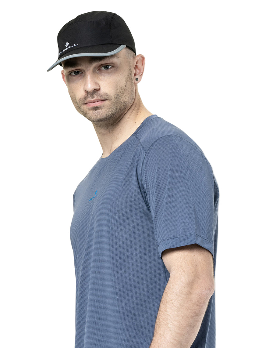 Ronhill Men's Tech S/S Tee in Anchor/Electric Blue - sleeve detail