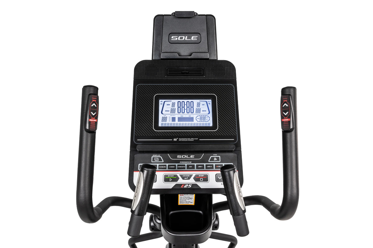 Sole FitnessSole Fitness E25 Elliptical Cross TrainerOutdoor Action