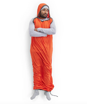 Sea to Summit Sea to Summit Reactor Extreme Sleeping Bag Liner - Outdoor Action  - model wearing it 