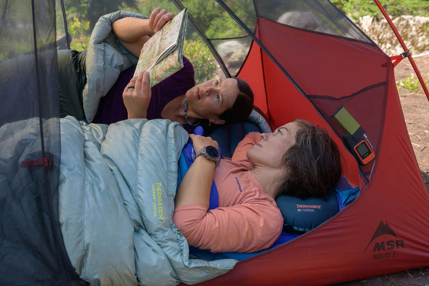 Thermarest Air Head Lite Pillow - Regular Outdoor Action- In Use