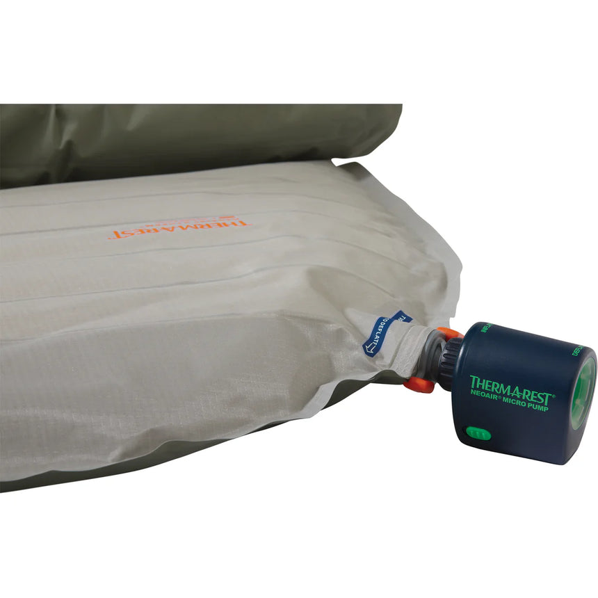 Thermarest NeoAir Micro Pump Outdoor Action- In use