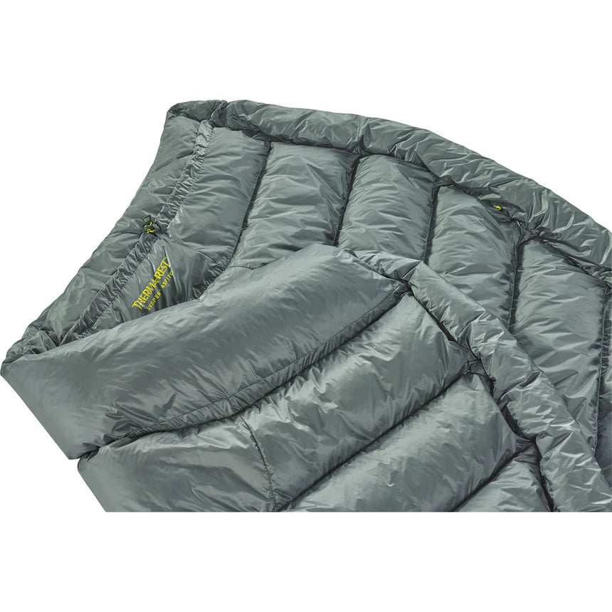 Thermarest Vesper 7C Quilt Outdoor Action- Perimeter Side Baffles