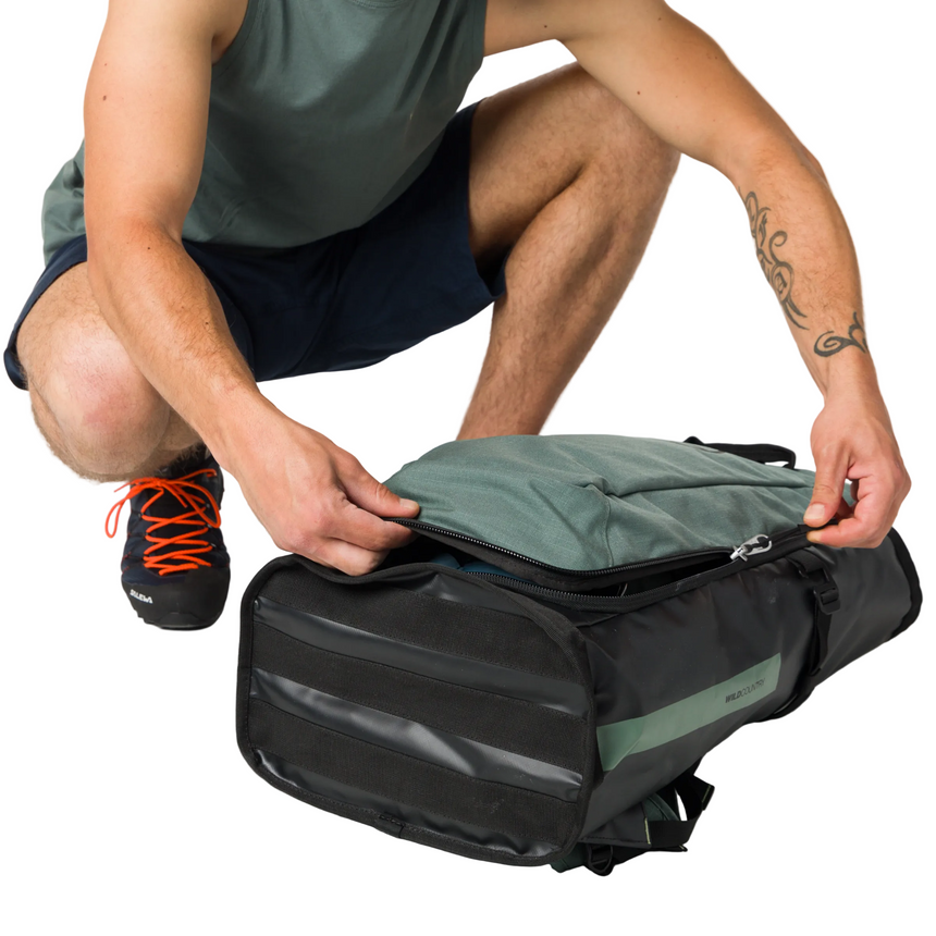 Wild Country Climbing Crag Hauler 40 Backpack Black/Marsh - Model Opening Compartment