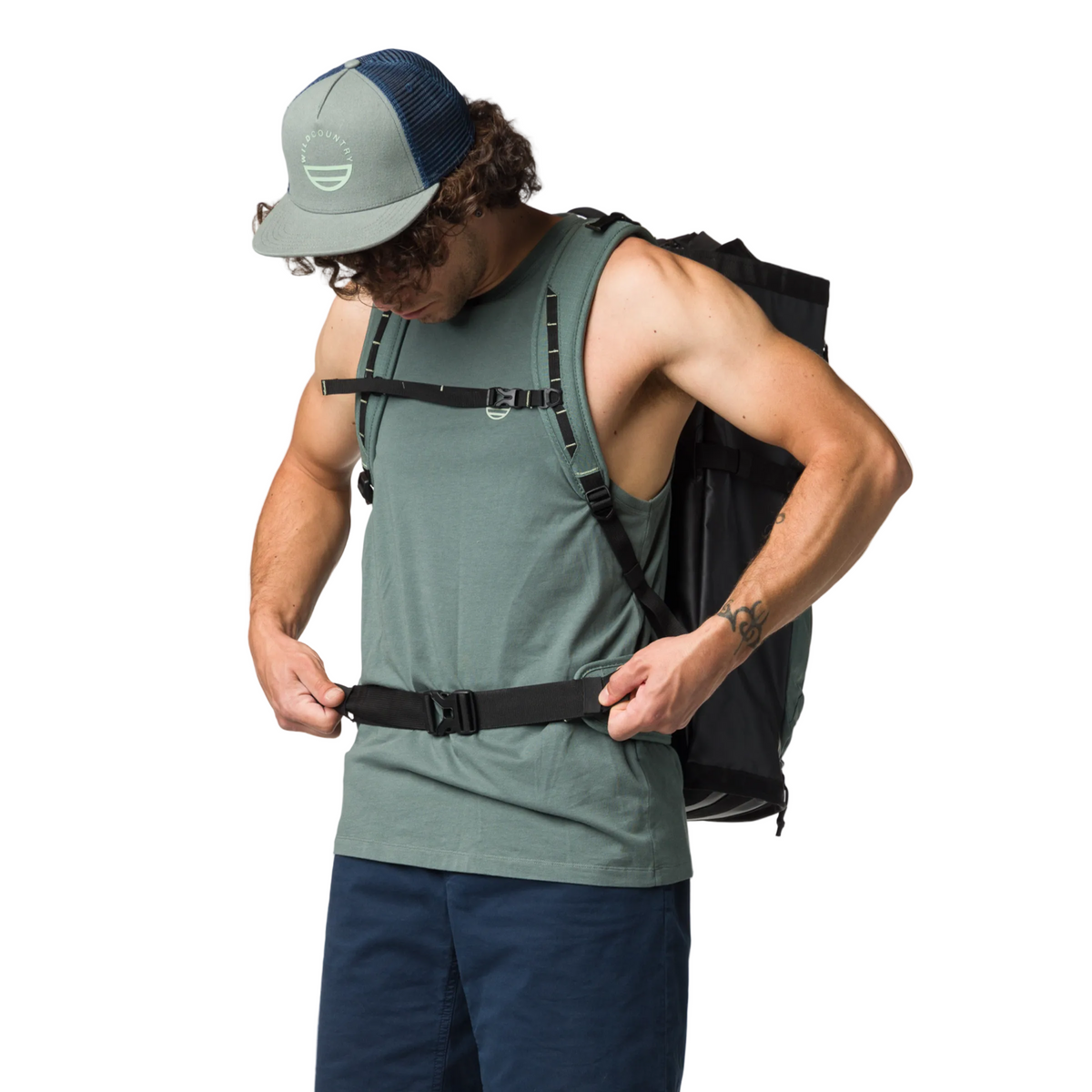 Wild Country Climbing Crag Hauler 40 Backpack Outdoor Action Black/Marsh - Durable aluminium buckles front view