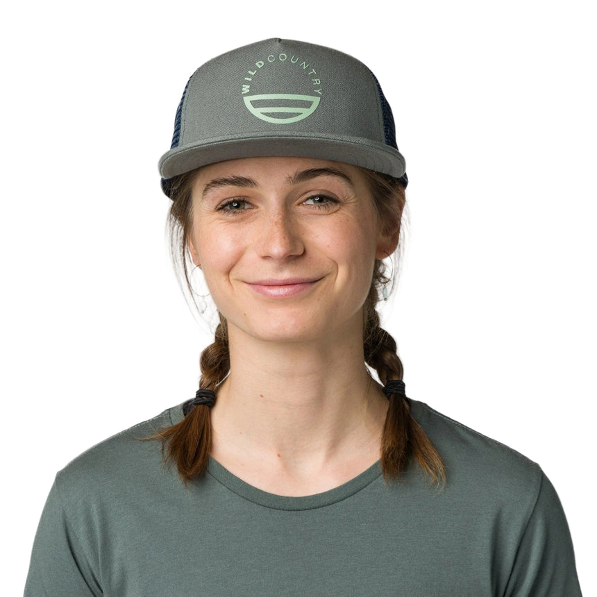 Wild Country Climbing Flow Cap Outdoor Action Marsh/3850 - Front Fit on Model