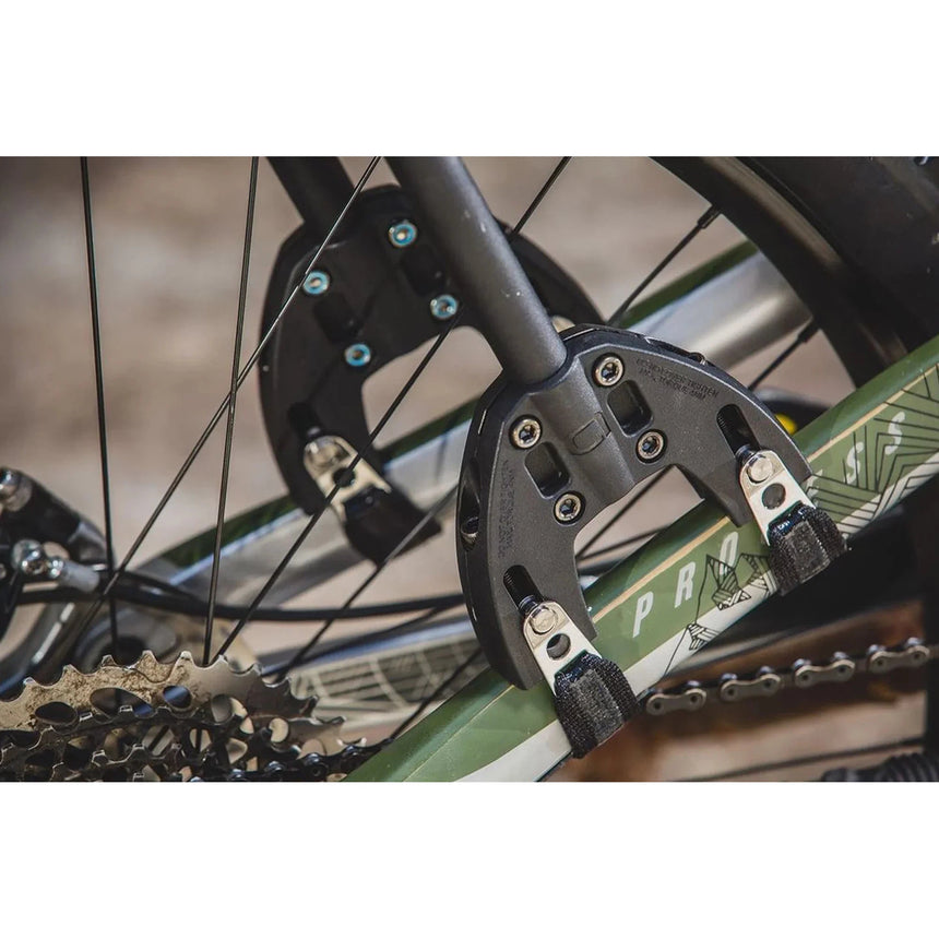 Aeroe Spider Rear Rack Outdoor Action