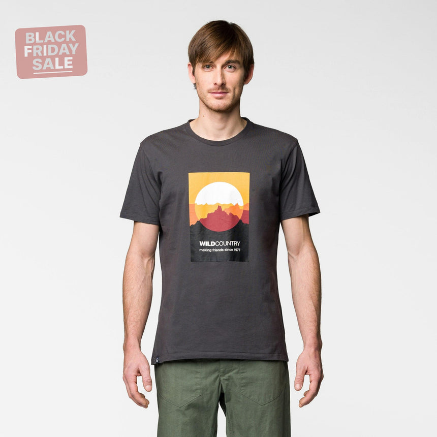 Wild Country Climbing Heritage T-Shirt Man Outdoor Action Onyx - Front Fit on Model