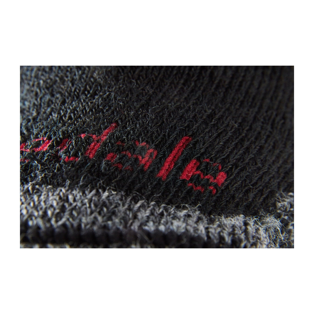 Bridgedale Explorer Heavyweight Merino Performance Knee Socks in Black, alternate view 3