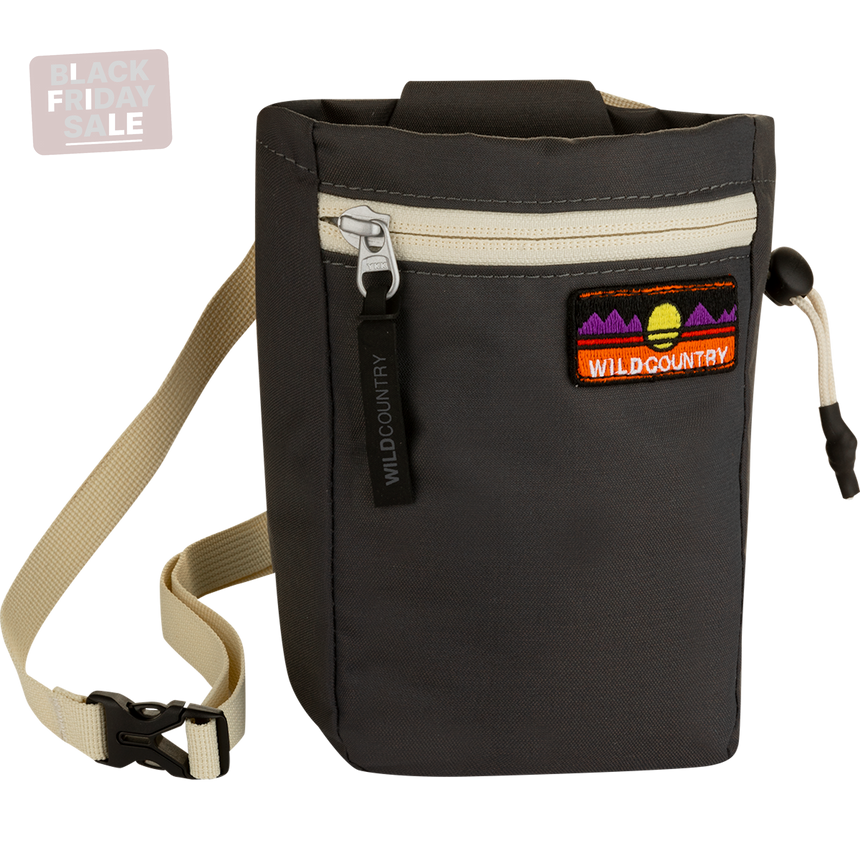 Wild Country Climbing Flow Chalk Bag Outdoor Action Onyx - Front Angled