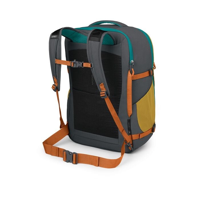 OspreyOsprey Daylite™ Carry-On Travel Pack 44Outdoor Action