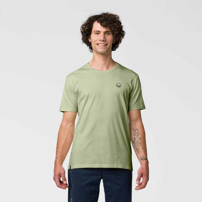 Wild Country Climbing Flow T-Shirt Man Outdoor Action Jade - Front Fit on Model