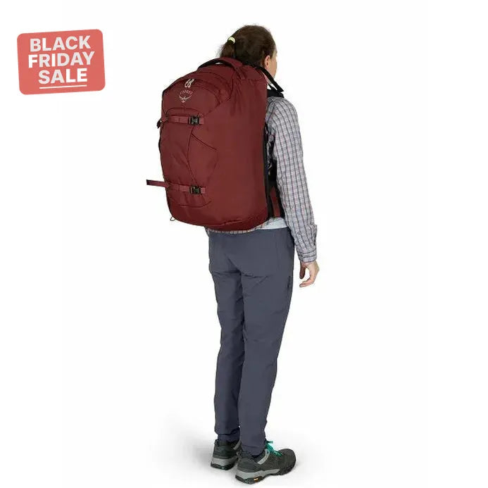 OspreyOsprey Fairview 40 Women's Travel BackpackOutdoor Action