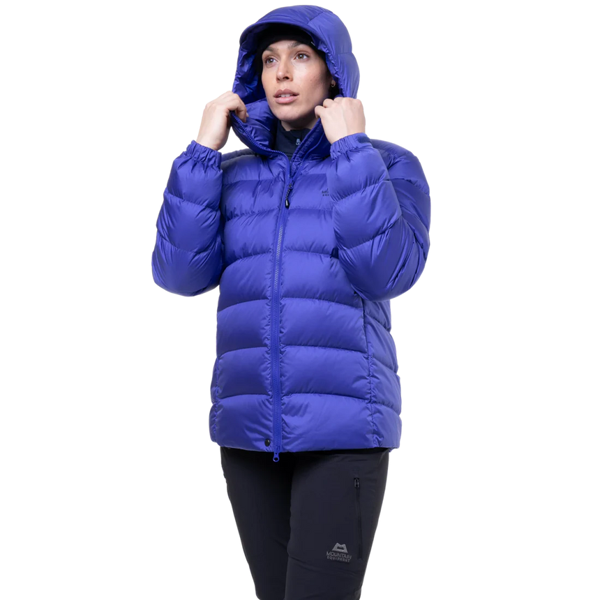 2-way YKK moulded centre front zip detail on Mountain Equipment Lightline Women's Jacket in Clematis
