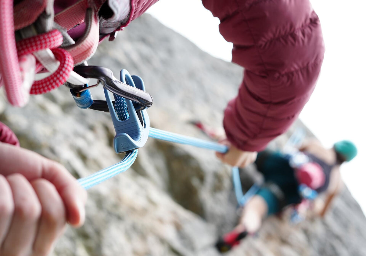 Ocún BOW Belay Device - image 14