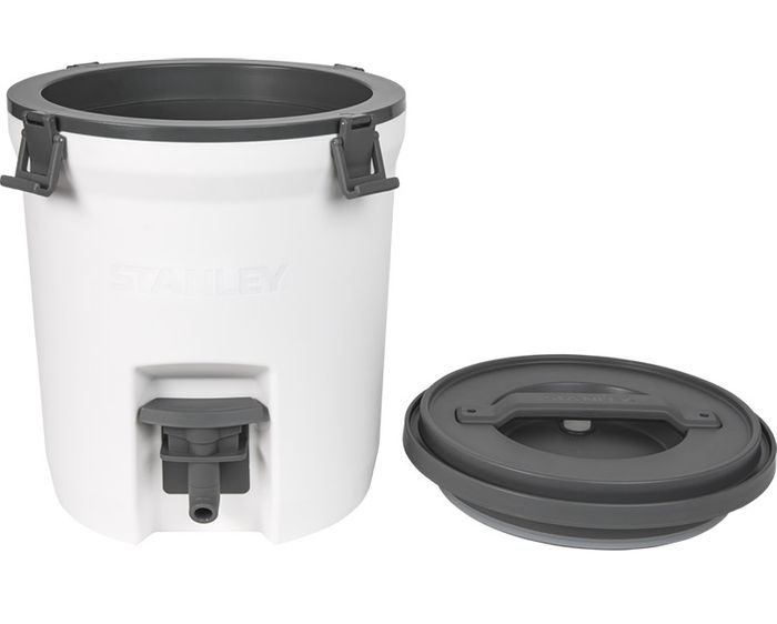 StanleyStanley Adventure Fast Flow Water Jug 7.5LOutdoor Action