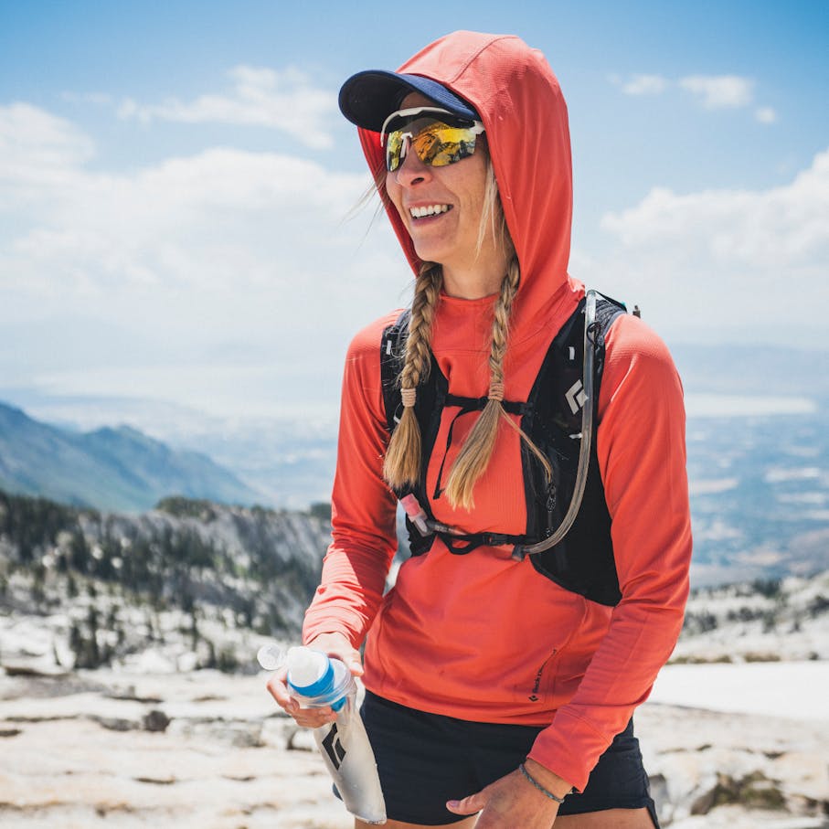 Black DiamondBlack Diamond Alpenglow Hoody L/S (F19) WomensOutdoor Action