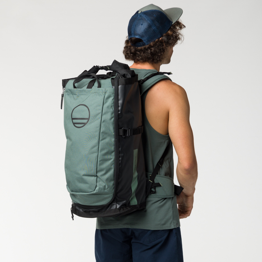 Wild Country Climbing Crag Hauler 40 Backpack Outdoor Action Black/Marsh - Durable aluminium buckles