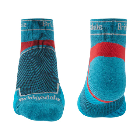 Bridgedale Men's Trail Run Ultra Light T2 Coolmax Sport Low Socks in Blue - front and back