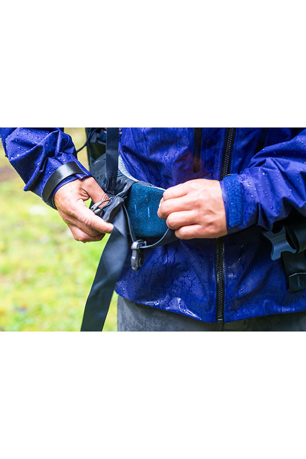 Gregory Baltoro 65L Men's Backpacking Pack in Stellar Blue - Hipbelt Detail