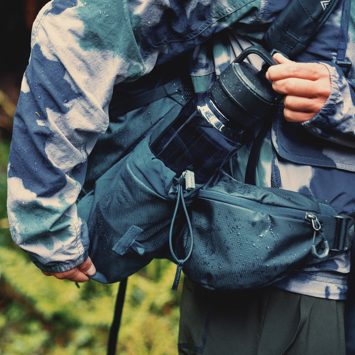 Gregory Deva 60 Women's Backpacking Pack in Mountain Teal - Sternum Strap Detail