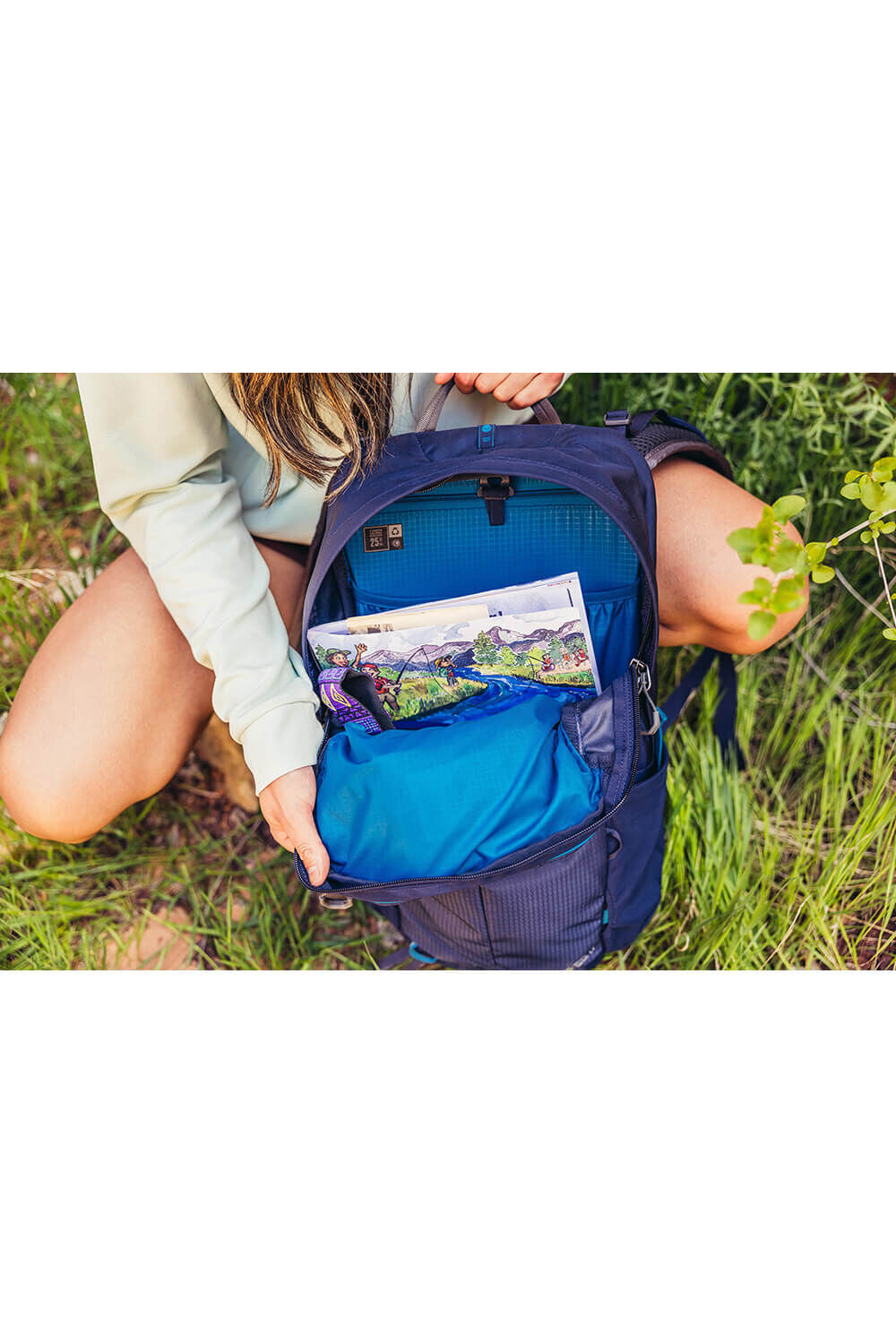 Gregory Jade LT 20L Women's Hiking Backpack in Midnight Navy - Hipbelt Detail