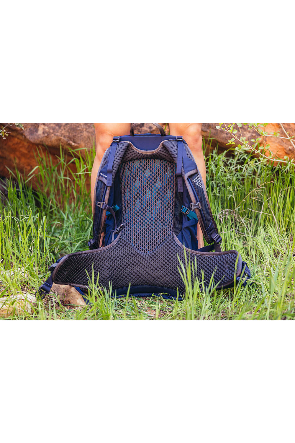 Gregory Jade LT 20L Women's Hiking Backpack in Midnight Navy - Side Pocket Detail