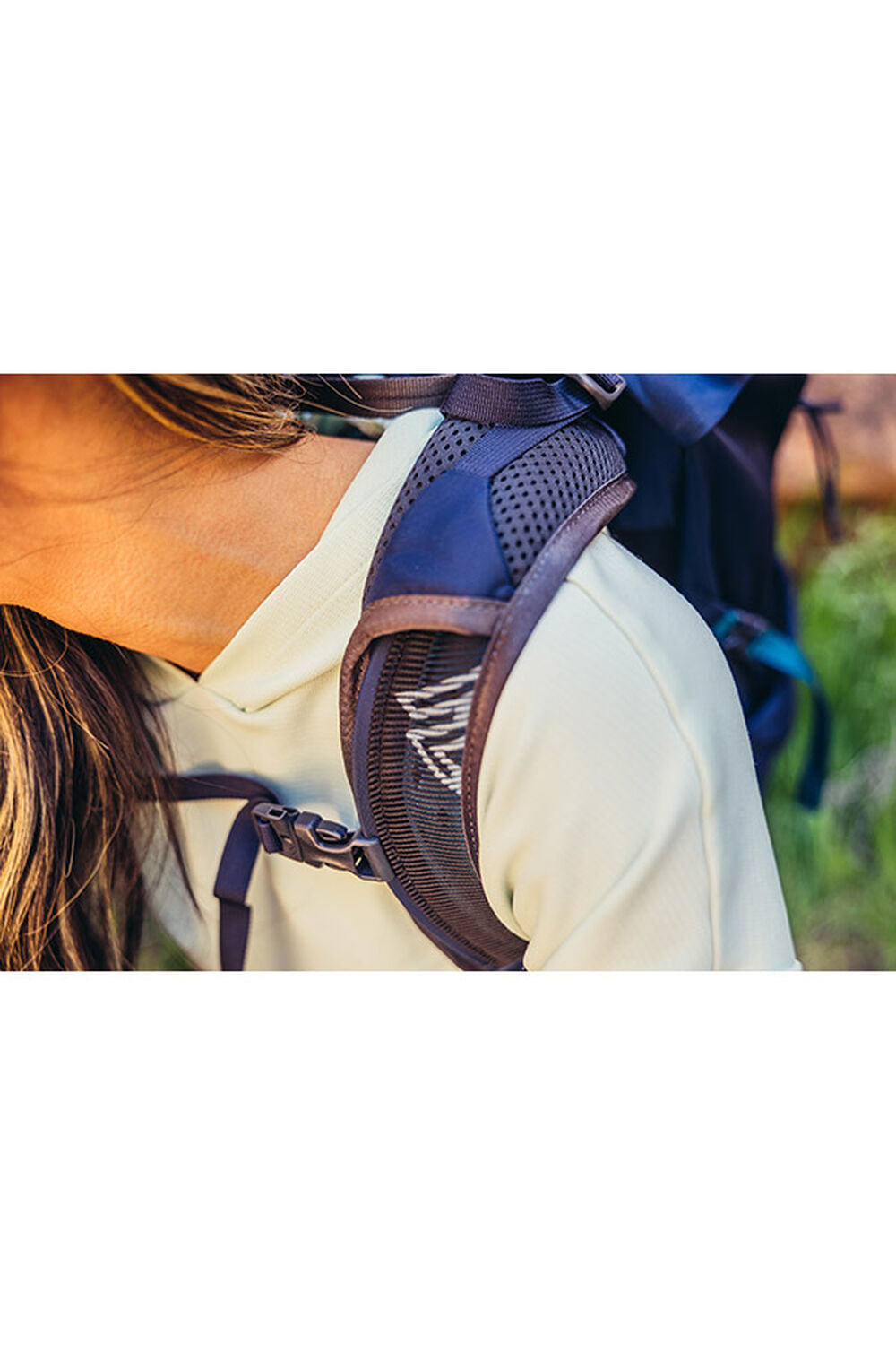 Gregory Jade LT 28 Women's Hiking Backpack in Midnight Navy - Shoulder Strap Detail