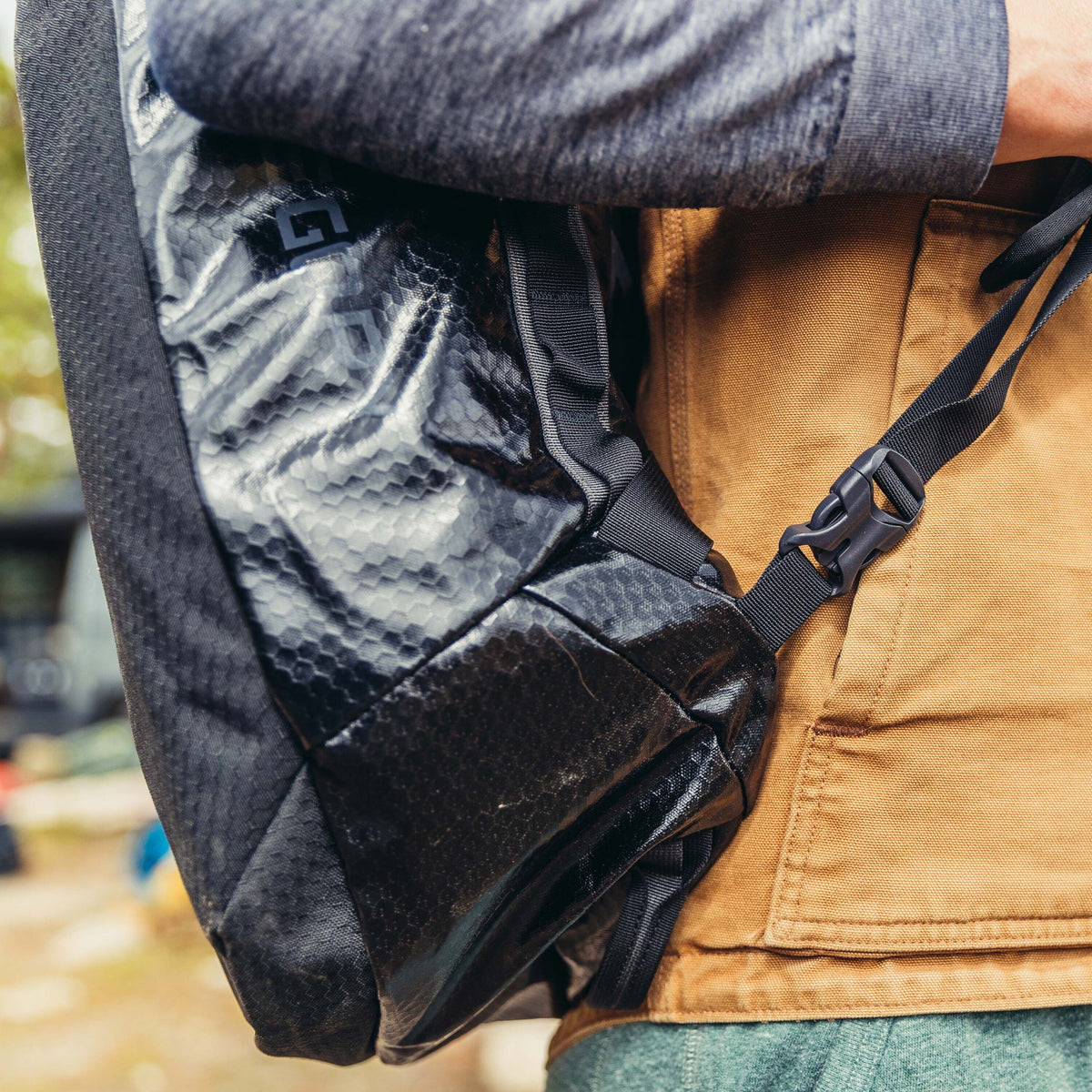 Gregory Alpaca 40L Removable Straps - easily detach shoulder straps when not needed