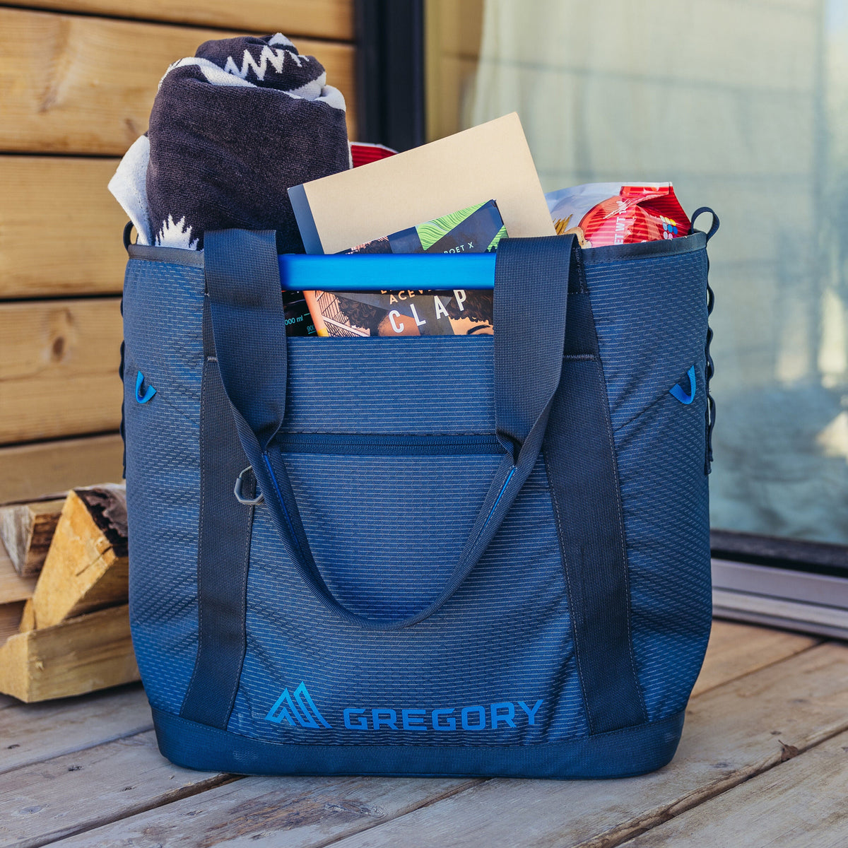 Gregory Alpaca Utility Tote 35L Stand-Up Design - structured construction for easy packing
