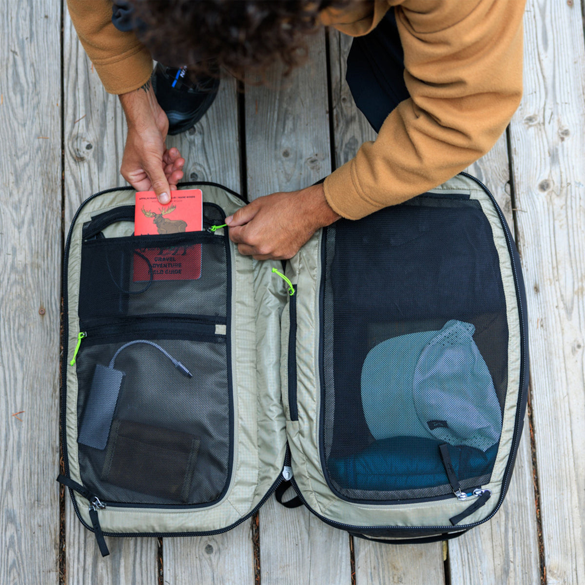 Gregory Border 30L Interior Zippered Pocketing - transparent mesh for easy visibility into packed items