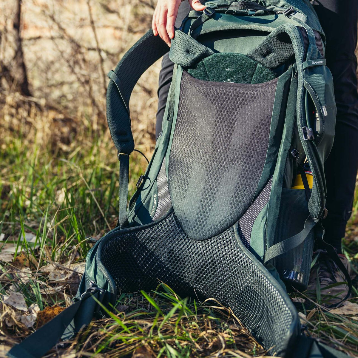 Gregory Paragon 40L AirCushion Mesh Backpanel - over 90% air for maximum breathability and cooling