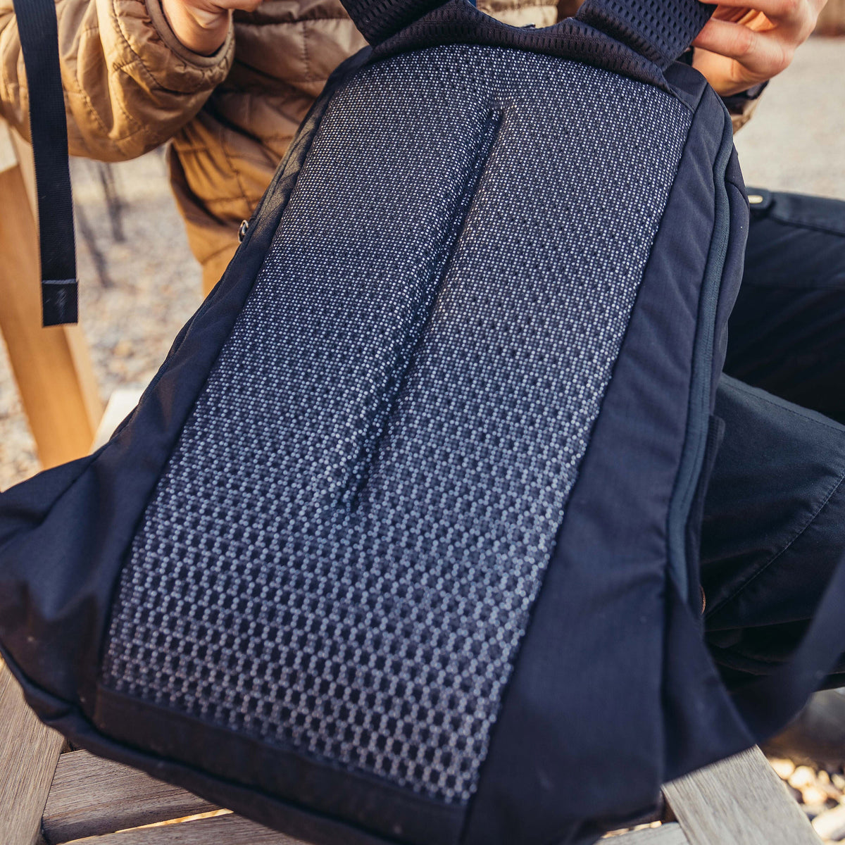 Gregory Rhune 25L AirCushion Foamless Backpanel - over 90% open-air for maximum breathability